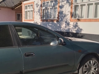 Nissan Almera foto 3