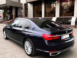 BMW 7 Series foto 4