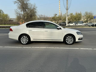 Volkswagen Passat foto 4