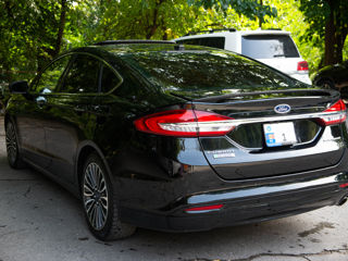 Ford Fusion foto 3