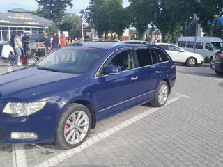 Skoda Superb foto 2