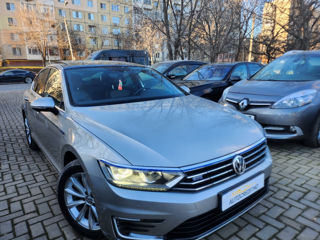 Volkswagen Passat foto 3