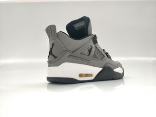 nike air 4 retro gray