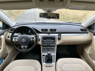 Volkswagen Passat foto 8