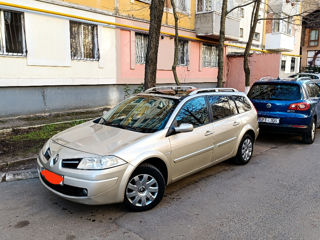 Renault Megane foto 2