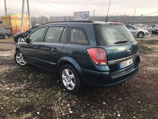 Opel Astra foto 4