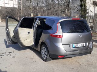 Renault Grand Scenic foto 2