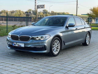 BMW 5 Series foto 3