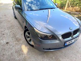 BMW 5 Series foto 8