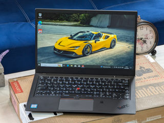 Lenovo Thinkpad X1 Carbon 6th Gen (Core i5 8250U/8Gb Ram/256Gb SSD/14.1" FHD IPS) foto 3