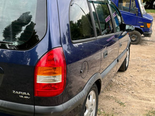 Opel Zafira foto 5