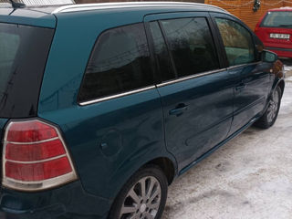 Opel Zafira foto 3