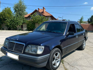 Mercedes E-Class foto 9