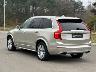 Volvo XC90 foto 2