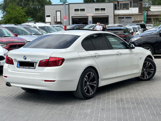 BMW 5 Series foto 3