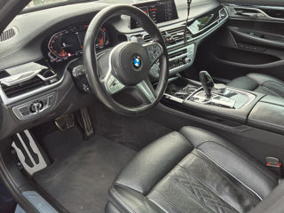 BMW 7 Series foto 7