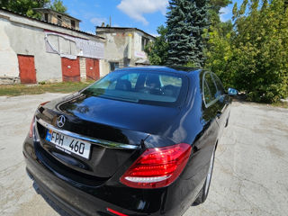 Mercedes E-Class foto 2