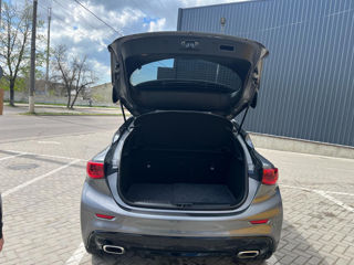 Infiniti Q30 foto 2