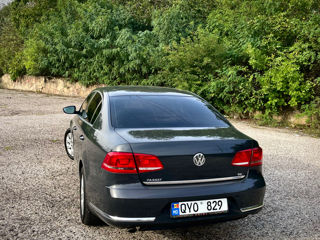 Volkswagen Passat foto 4