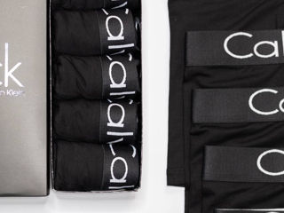 Chiloți Calvin Klein complet negri cu inscripție albă (5 bucăți în pachet) foto 1