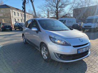 Renault Grand Scenic foto 2