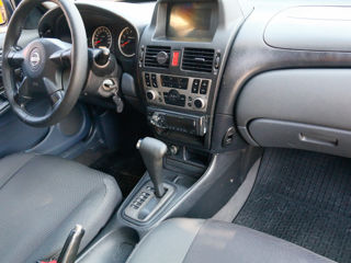 Nissan Almera foto 8