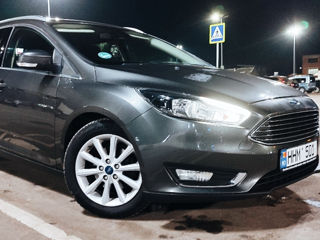 Ford Focus foto 2