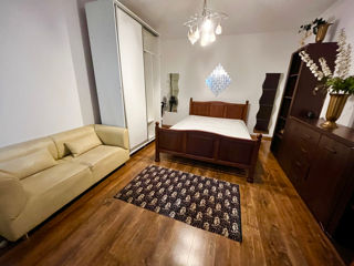 Apartament cu 2 camere, 48 m², Centru, Chișinău foto 3