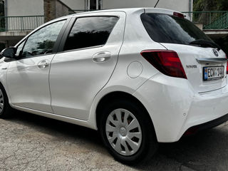 Toyota Yaris foto 4