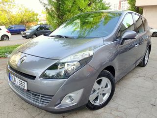 Renault Grand Scenic foto 4