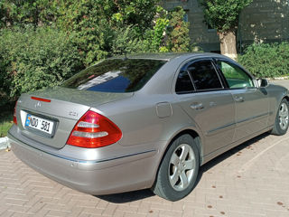 Mercedes E-Class foto 7