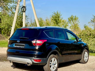 Ford Kuga foto 3