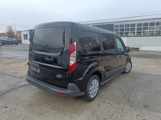 Ford Tourneo Connect фото 4