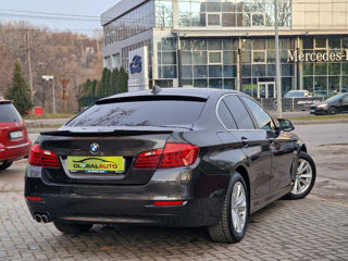 BMW 5 Series foto 6