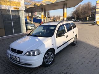 Opel Astra foto 2