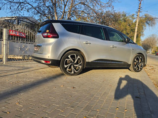 Renault Grand Scenic foto 8