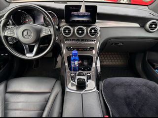 Mercedes GLC foto 8