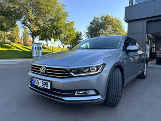 Volkswagen Passat foto 2