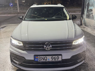 Volkswagen Tiguan foto 1