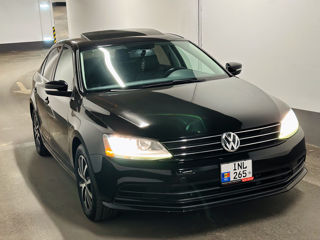 Volkswagen Jetta foto 1