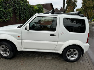 Suzuki Jimny foto 2