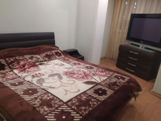 Apartament cu 3 camere, 1 m², Autogara, Bălți foto 1