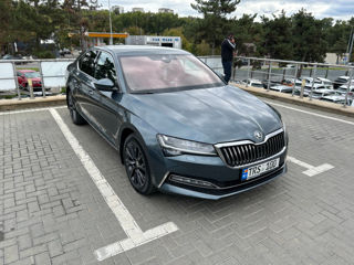 Skoda Superb foto 1