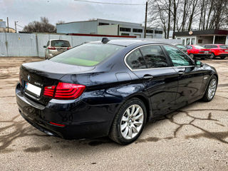 BMW 5 Series foto 6