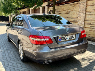 Mercedes E-Class foto 2