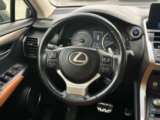 Lexus NX Series foto 11