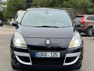 Renault Scenic foto 1