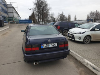 Volkswagen Vento foto 9