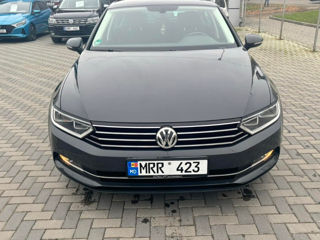 Volkswagen Passat foto 3