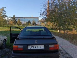 Volkswagen Passat foto 3